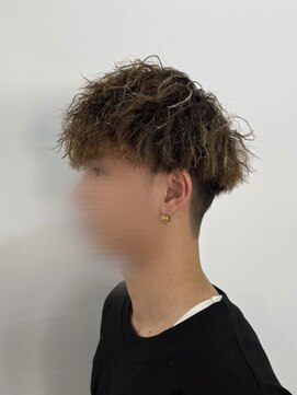 ウタシロイロ(uta shiroiro) ツイストパーマ