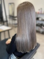 ラ ヴェラー(La valeur)&nbsp;30代40代髪質改善オリーブグレージュストレート透明感赤み消し