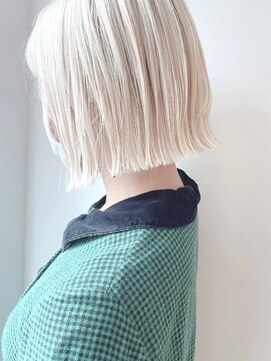 セイドット リー(Say. Ree) Say.外ハネボブブリーチハイトーンホワイトシルバー表参道青山