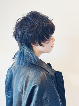 惹きつけるニュートラルムード