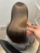 ウィステリア アネックス 銀座(WISTERIA ANNEX) プラチナベージュ/ULTOWAトリートメント/髪質改善カラー/東銀座