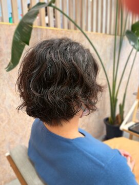 ブローチェラウカ(Broche lauka) ふわっと軽い女性パーマ