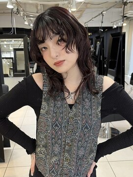 アクアオモテサンドウ(ACQUA omotesando) △レイヤーパーマウルフパーマウルフマレットヘアバーガンディ