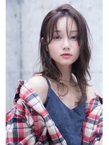 テイラー(Taylor)&nbsp;[Taylor]  ☆アッシュブラウンx大人っぽミディ