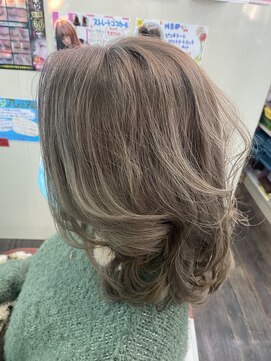ヘアクラブリューズ フォアキングアンドクウィーン(HairClub RYU's for King&Queen) ヨシンモリ