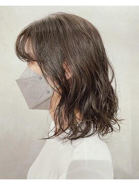 マージュ ギンザ(marju GINZA) ミディアムパーマ　コテ巻き風パーマ　オリーブベージュ