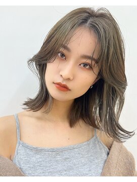 アフロートリノ(AFLOAT Leino) 小顔ヘルシーレイヤースタイル透明感カラー【修】20代30代40代