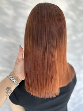 ラビス 浦和(Lovis) 美髪/ネビージュ/大人かわいい/透明感ショート[浦和]