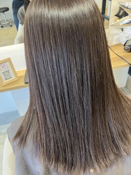 エム(emu) 髪質改善30代40代50代/似合わせ大人可愛い叶えます/ロング