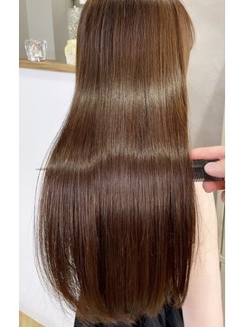 アンユージュアル(unusual) 髪質改善　酸性ストレート　縮毛矯正　白髪ぼかし　ハイライト