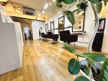 コトナ(kotona)の写真/【大人女性に人気のサロン】お客様との距離を大切に。丁寧な施術とカウンセリングで心地よいひとときを。