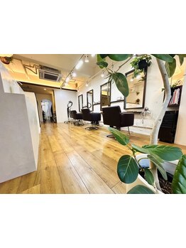 【大人女性に人気のサロン】お客様との距離を大切に。丁寧な施術とカウンセリングで心地よいひとときを。