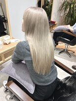 ロム(Rom.)&nbsp;white beige