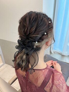 エレノア 池袋店(Eleanor) ふわふわポニーテール