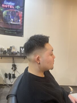 バーバーショップ ネオ セカンド(BARBERSHOP NEO2nd) ソフトモヒカンスタイル