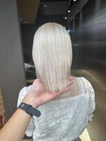 エン 栄店(enne)&nbsp;ホワイトブロンドボブ