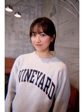 シカ(sica) ぱつっとミニボブスタイル