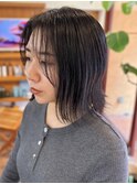 切りっぱなし外はねボブ