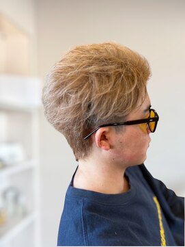 ミリー(Mily) フェザーショート