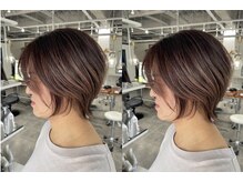 【大人女性の髪・頭皮のお悩みに寄り添います】生え際やボリュームなど、年齢による変化もご相談ください。