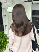 ロマリア ヒルズ 表参道 原宿(Lomalia HILLS)&nbsp;グレージュ[表参道/原宿/ダブルカラー/ケアブリーチ/縮毛矯正]