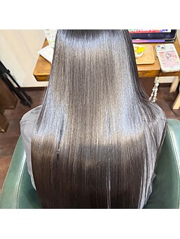 Hair Salon Launaの写真/全国1%の髪質改善専門資格を持つプロが、あなたの髪を理想の艶髪へ。