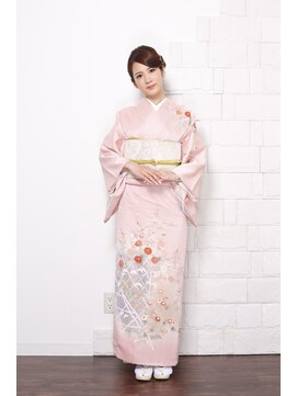 ヘアアンドメイク スタジオ ラプラス(HAIR&MAKE STUDIO rapLus) <訪問着>　夜会アップシニヨン