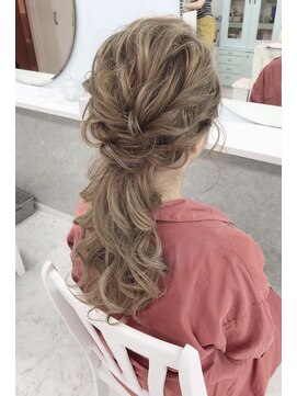 ヘアーセットサロン ピンキー(Hairset Salon Pinky) Pinky..ロ-ポニーアレンジヘア