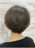ショートボブ