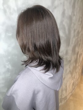 リュッカ(Lyuck) 癖を生かしたレイヤー