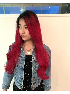 ウエスト(WEST) 日本人じゃない風レッド