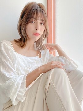 トゥルーズ(TLUUS) TLUUS似合わせカット外ハネボブペールベージュ