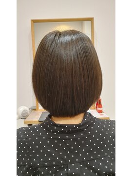 ウトシティ ショートボブ