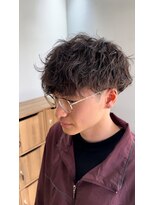 ダブルオオガキ (W-ogaki)&nbsp;波巻きスパイラルパーママッシュ刈り上げツーブロックメンズ