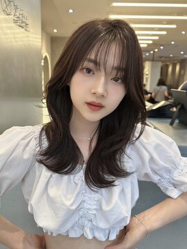 ジーナ 北千住ミルディス通り(Zina) シアーカラーくびレイヤーカット【Zina北千住ミルディス】