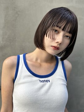 トリッカ シブヤ(TRICCA SHIBUYA) レイヤーボブ/ストレートボブ/ブリーチなし/ぱっつん前髪/渋谷