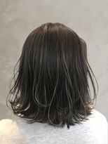 リノ(Lino)&nbsp;ハイライト×ローレイヤーボブ