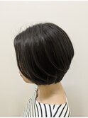 前下がりショートボブ/ミスティークターコイズ