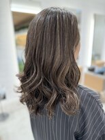 ステアケース 武蔵小杉店(stair:case)&nbsp;ハイライトに白髪を紛らわせながら脱白髪染め