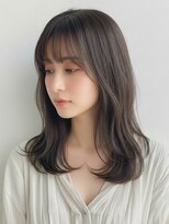 シーナ バイ マグ(siina. by Mag)&nbsp;春カラー韓国風レイヤーカット×くびれミディ小顔