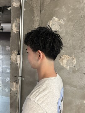 アカ(ACA) スパイキーショートテーパーフェード札幌大通りメンズ美容室