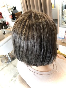 ドゥーアンジヘアー(dou-Ange hair) 白髪ぼかしハイライト
