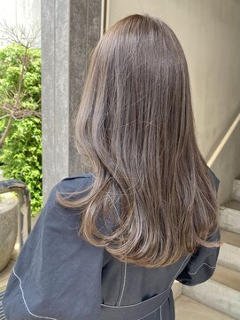 レイキョウト(Ray Kyoto) 上品なモノトーンベージュ グレージュ くすみカラー