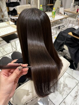 ゼスト フィーノ(ZEST fino) [あやか]縮毛矯正でサラサラストレート