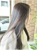 カーキグレージュ