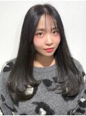 ロング レイヤーカット シースルーバング 韓国ヘア 黒髪