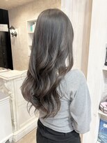 キャアリー(Caary)&nbsp;福山市Caary韓国風波巻きロングヘア艶ゆるふわレイヤー20代30代