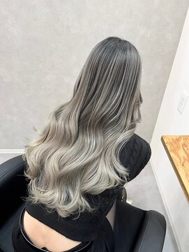 ワク 岡崎店(waku) ホワイトバレイヤージュ