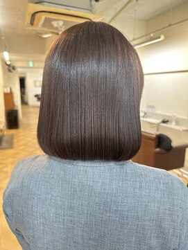 インビテーション(invitation) 艶カラー・アッシュピンク・ピンクベージュ