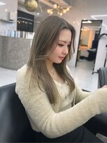 ヘアメイク アリープ(HAIR MAKE ALEAP)&nbsp;透明感カーキアッシュ/ケアブリーチ/レイヤーカット